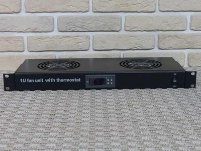 1U Fan Unit With Thermostat