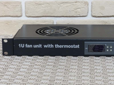 1U Fan Unit With Thermostat 2
