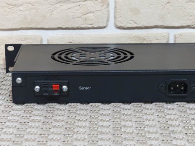 1U Fan Unit With Thermostat 6