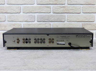Luxman C-02 2
