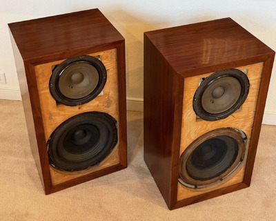 Acoustic Research AR1
