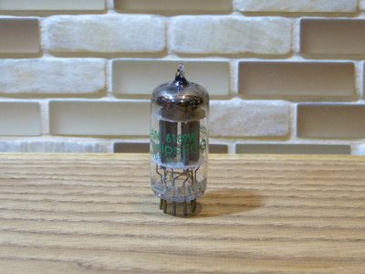 82 / 6189 Philips ECC82 - 1 шт.