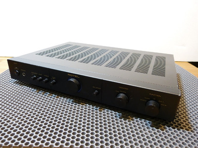 Rotel RA-01 2