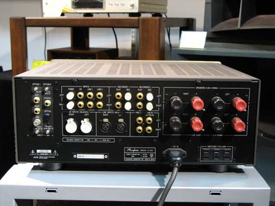 Accuphase E-530 3