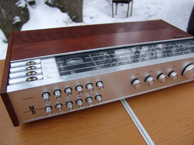 Philips 790 AM / FM Stereo Receiver