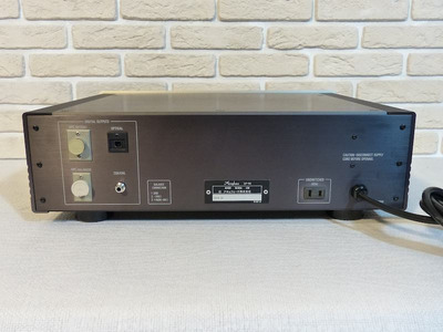 Accuphase DP-90 Limited / Косая передняя панель 2