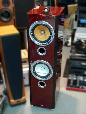 B&W Silver Signature 30 3