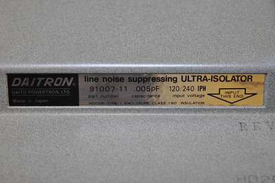 Daitron 7.5 kVA Line Noise Suppressing Ultra-Isolator / 220V=220V=120V как фильтр и понижающий трансформатор 2