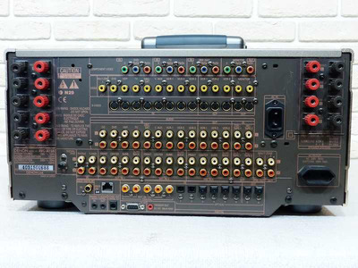 Denon AVC-A1SR 2