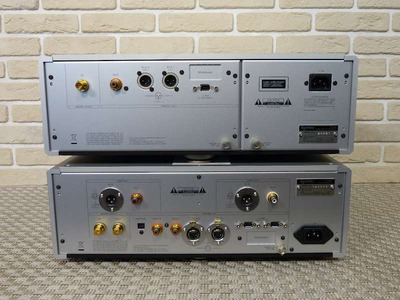 Esoteric P-03 / D-03 - CD Transport / DAC 3