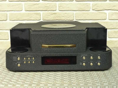 Esoteric P-0s VUK