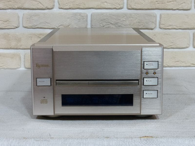 Esoteric P-2s / CD Transport 3