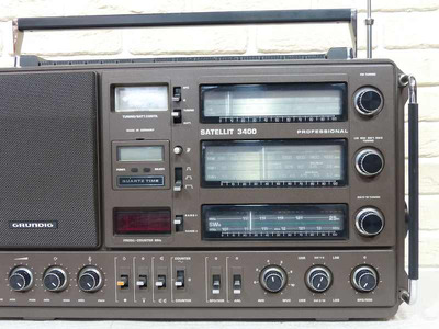 Grundig Satellit 3400 Professional 2