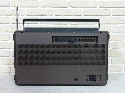 Grundig Satellit 3400 Professional 4