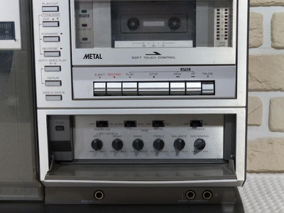 Sharp VZ-3000 / без колонок 3
