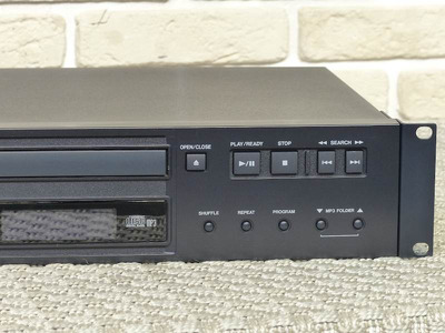 Tascam CD-160 MkII 4