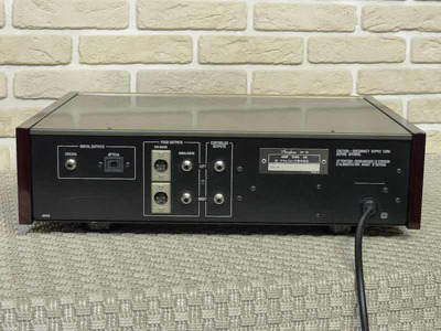 Accuphase DP-70 Ex 4