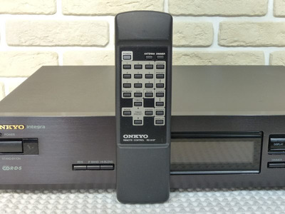 Onkyo T-4711
