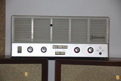 Philips Ламповый усилитель и колонки 1960 год 2