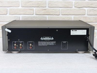 Teac V-7000 2