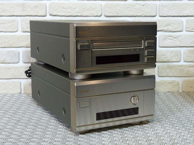 Teac P-700 D-700 CD Transport / DAC