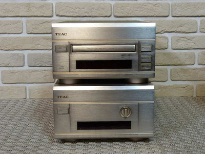 Teac P-700 D-700 CD Transport / DAC 3