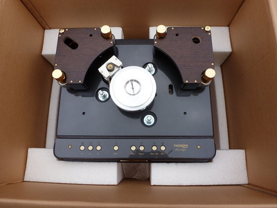 Thorens Prestige Excellent / 61 x 51 sm / без тонарма 2