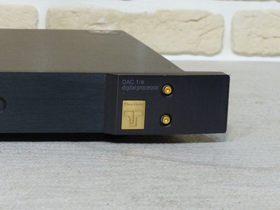 Threshold DAC 1/e 4