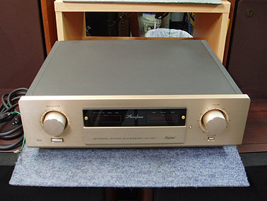 ACCUPHASE DC-330 ( CD/SACD DAC + Preamplifier, б/у )
