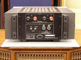 ACCUPHASE P-450 (2 по 200Вт) 3