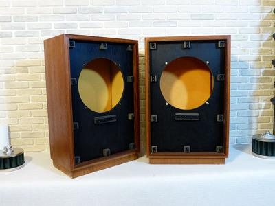 Tannoy 15'' - корпуса оригинальные 1964 год / W53 x H79 x D31 sm