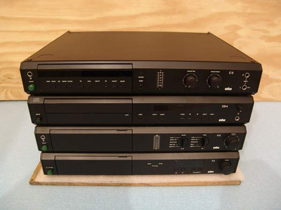 BRAUN A2 + ...тюнер Т2 ...+CD плеер CD-4+ ...кас.дека С3