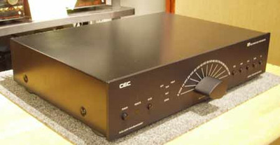 C.E.C. AMP-3300 3
