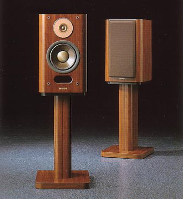 Diatone DS- A7 (С оригинальными подставками)