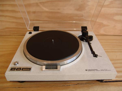 KENWOOD KD-600