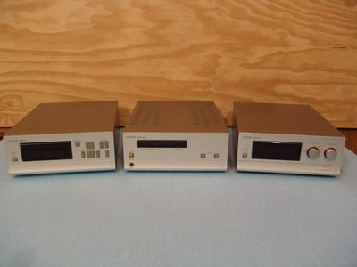 Luxman 1000-D + Пред. с тюнером… 1000-PV + Оконечник... 1000-MU