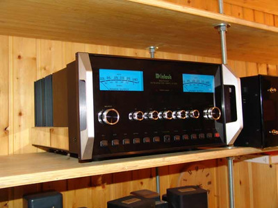 McIntosh MA7000