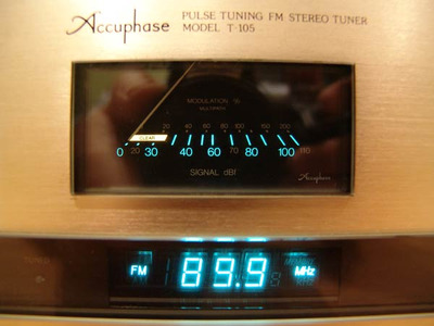 Accuphase T-105 4