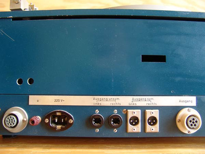 VEB Tontechnik Schallplatten-Abspielgerat T 146 8